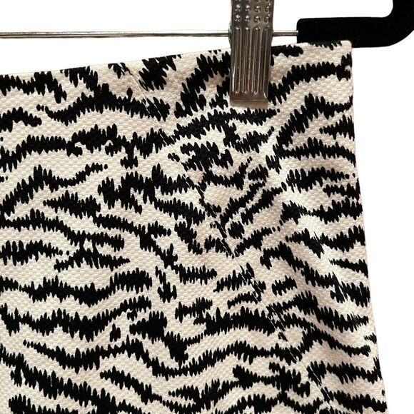 Veronica Beard Midi Seamed Pencil‎ Skirt Womens 12 Black White Tiger Print - Picture 3 of 11